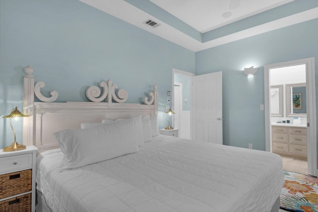 4460 Ocean View Dr, Destin, FL 32541 - bedroom with ensuite bath