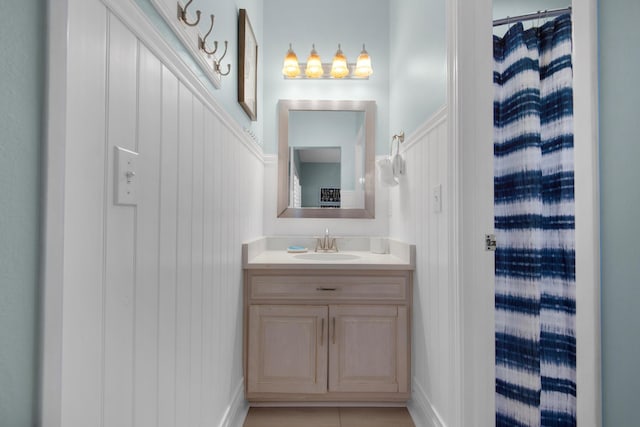 4460 Ocean View Dr, Destin, FL 32541 - bathroom with vanity and a shower with shower curtain