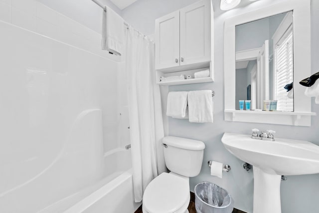 198 Somerset Bridge Rd Unit 143, Santa Rosa Beach, FL 32459 - bathroom featuring shower / tub combo and toilet