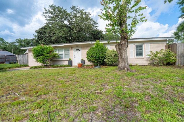 136 NW Robinwood Dr, Fort Walton Beach, FL 32548 - photo 1
