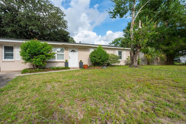 136 NW Robinwood Dr, Fort Walton Beach, FL 32548 - photo 2
