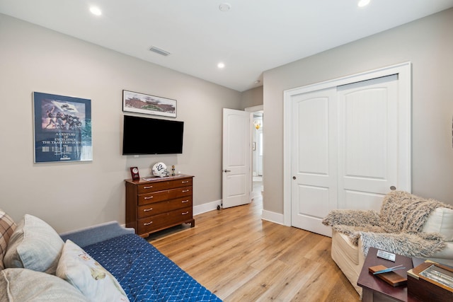 508 W Point Washington Rd, Santa Rosa Beach, FL 32459 - bedroom with light wood finished floors, recessed lighting, and a closet