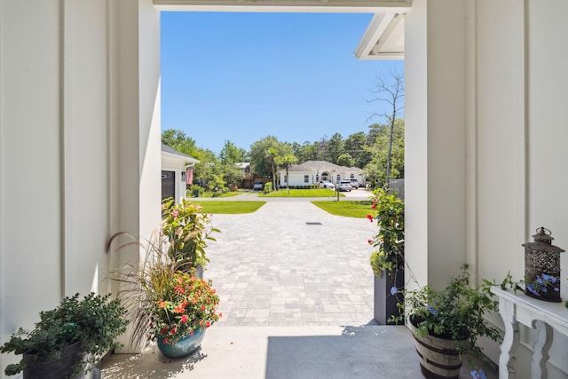 508 W Point Washington Rd, Santa Rosa Beach, FL 32459 - view of patio featuring driveway