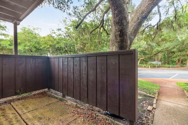 3871 Indian Trl Unit 3E, Destin, FL 32541 - view of yard