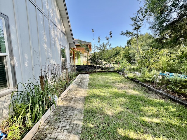 226 N Marsh Lndg, Freeport, FL 32439 - view of green lawn