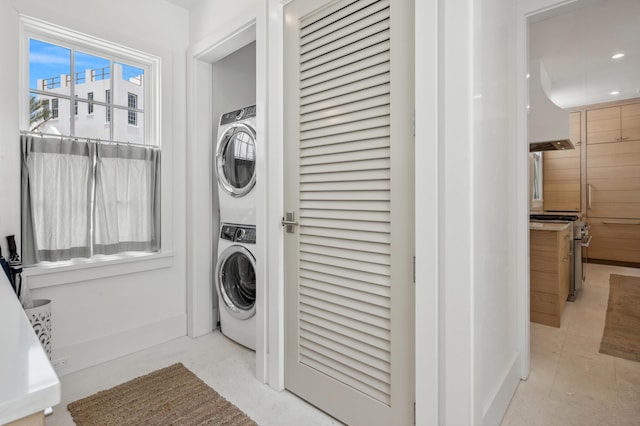 40 Silver Sea Ct Unit Aa4, Inlet Beach, FL 32461 - laundry area with stacked washer / dryer and recessed lighting