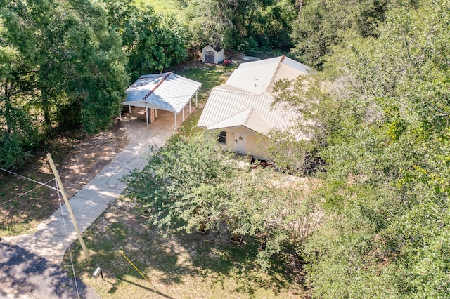 965 B St, Crestview, FL 32536 - aerial view of property and surrounding area with a forest