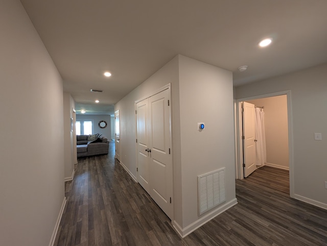 656 Hunters Ridge Rd, Defuniak Springs, FL 32433 - corridor featuring dark wood finished floors and recessed lighting
