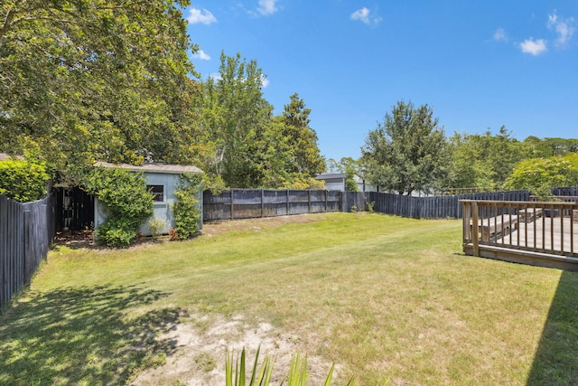 134 Mussett Bayou Ct, Santa Rosa Beach, FL 32459 - fenced backyard with a shed