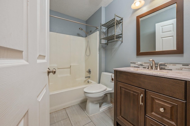 8562 Vehlin Ct, Navarre, FL 32566 - full bath featuring vanity and shower / bath combination