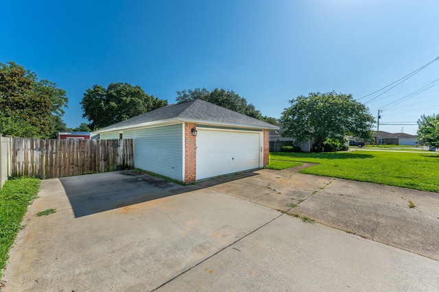 8562 Vehlin Ct, Navarre, FL 32566 - view of detached garage
