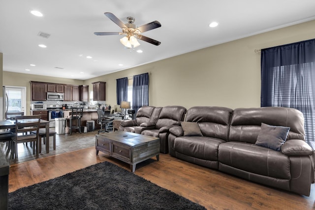 107 Creve Core Dr, Crestview, FL 32539 - photo 4