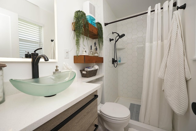 52 NE Iowa Dr, Fort Walton Beach, FL 32548 - full bathroom with vanity and tiled shower