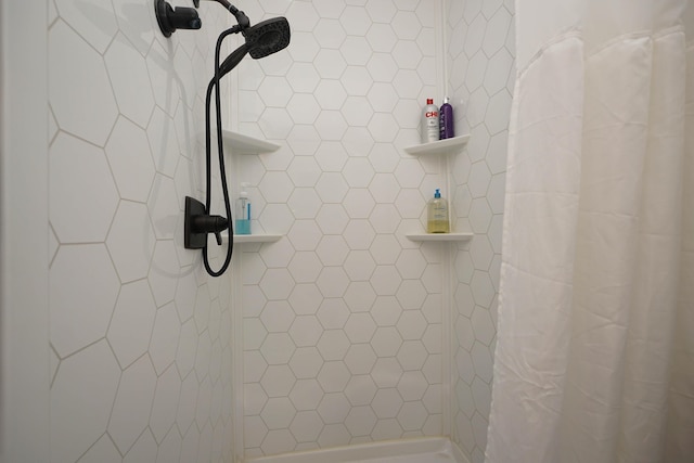52 NE Iowa Dr, Fort Walton Beach, FL 32548 - bathroom view of a tile shower