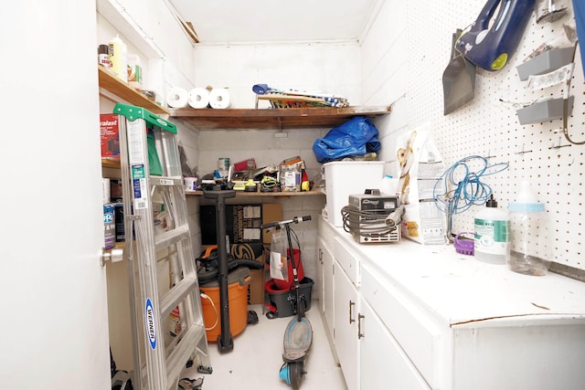 52 NE Iowa Dr, Fort Walton Beach, FL 32548 - view of storage