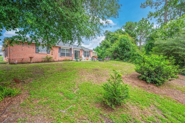 337 Peggy Dr, Crestview, FL 32536 - view of green lawn