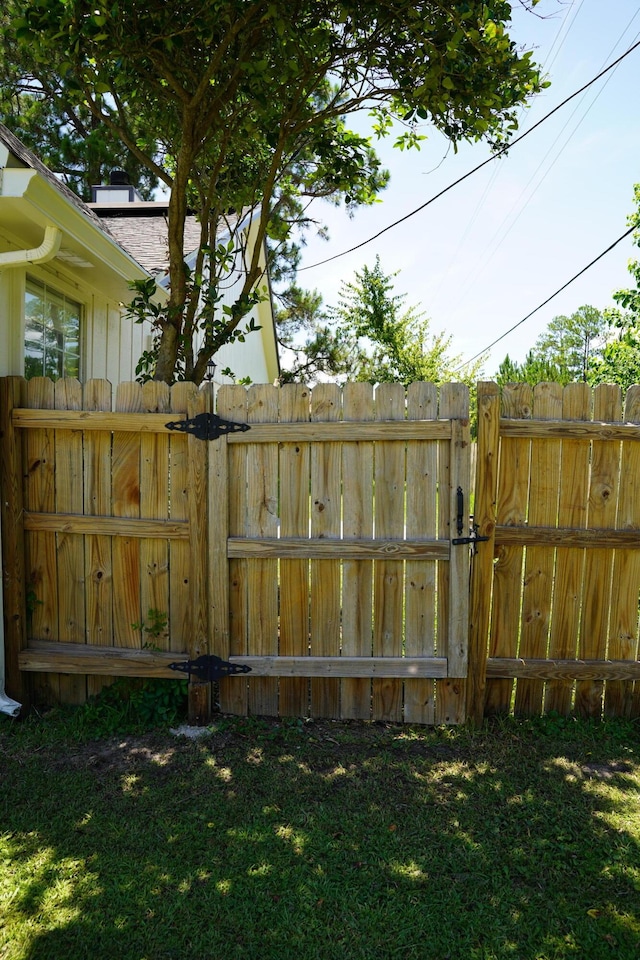 1198 Saddle Creek Dr, Fort Walton Beach, FL 32547 - view of yard