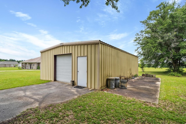 4820 Griffith Rd, Holt, FL 32564 - detached garage with asphalt driveway