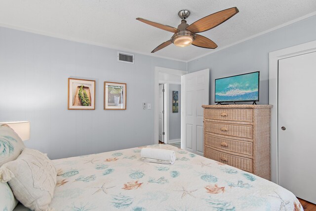 8009 E County Highway 30a, Inlet Beach, FL 32461 - bedroom featuring crown molding and a ceiling fan