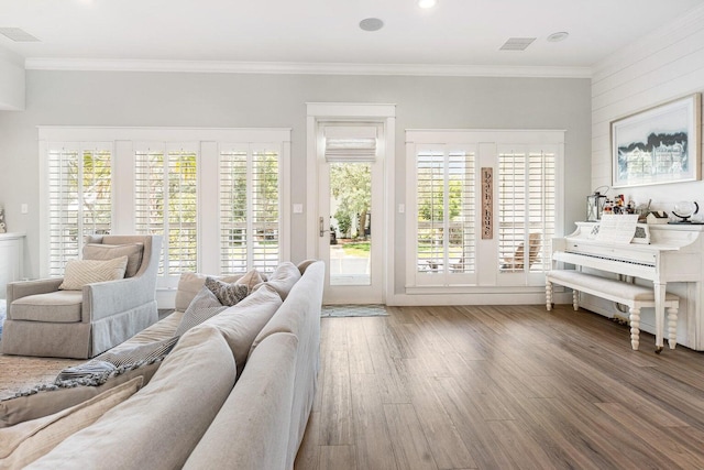 192 Lake Pointe Dr, Santa Rosa Beach, FL 32459 - living area with wood finished floors, crown molding, and recessed lighting
