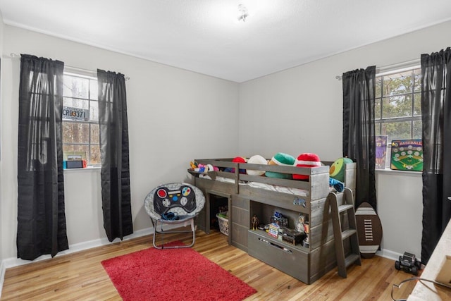 1011 Creel St, Fort Walton Beach, FL 32547 - bedroom with wood finished floors
