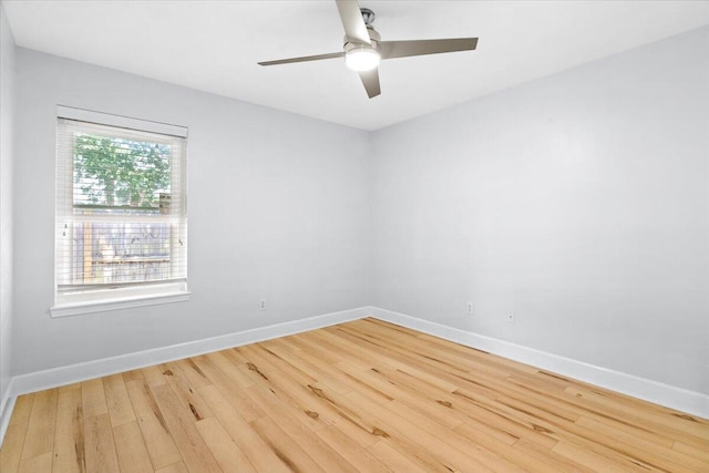 2050 Biscayne Blvd, Navarre, FL 32566 - empty room with wood finished floors and a ceiling fan