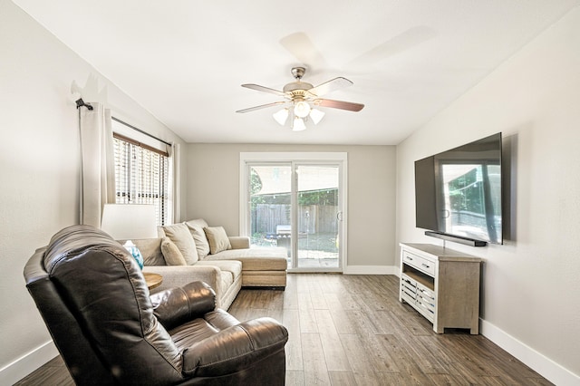 1495 Hickory St, Niceville, FL 32578 - photo 2