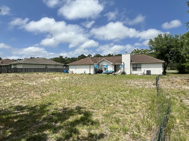 7167 Manatee St, Navarre, FL 32566 - view of yard