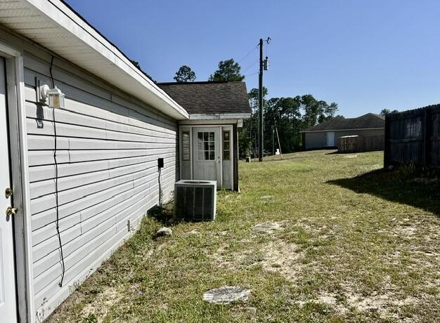 5151 Eagle Way, Crestview, FL 32539 - view of green lawn