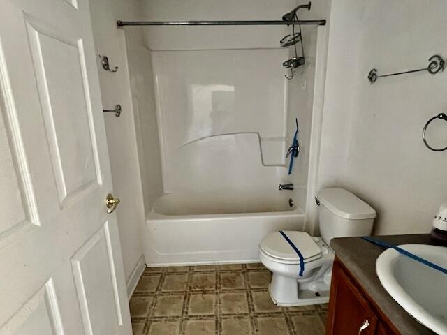 5151 Eagle Way, Crestview, FL 32539 - full bath with vanity and shower / washtub combination