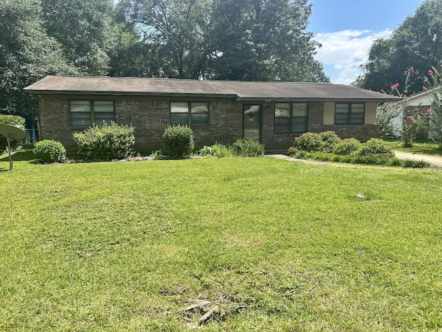 1511 Texas Pkwy, Crestview, FL 32536 - photo 1