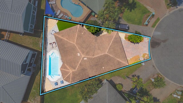 102 Terra Cotta Way, Destin, FL 32541 - view of property location featuring a pool area and property boundaries highlighted
