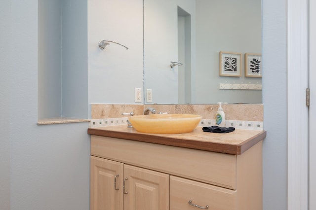 102 Terra Cotta Way, Destin, FL 32541 - bathroom featuring vanity