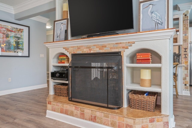 102 Terra Cotta Way, Destin, FL 32541 - detailed view of crown molding, wood finished floors, and a multi sided fireplace