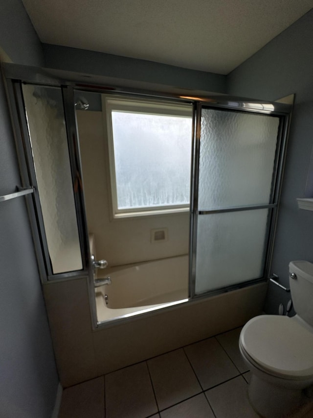 1174 Witshire Ct, Fort Walton Beach, FL 32547 - bathroom featuring tile patterned floors and enclosed tub / shower combo