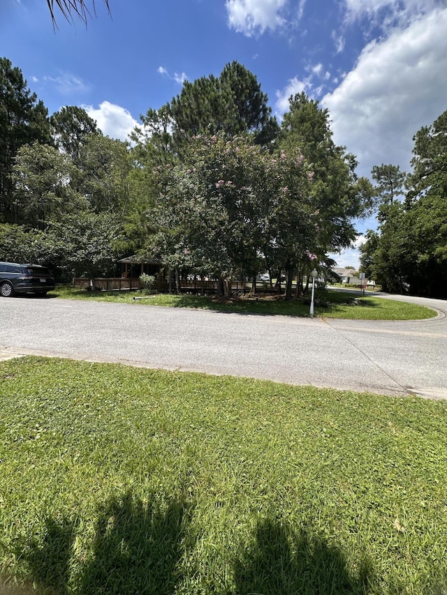 1174 Witshire Ct, Fort Walton Beach, FL 32547 - view of grassy yard