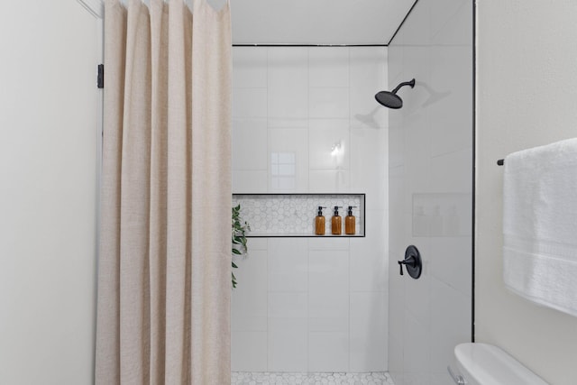 136 Oak Terrace Dr, Crestview, FL 32539 - full bath with tiled shower