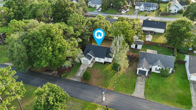 136 Oak Terrace Dr, Crestview, FL 32539 - aerial perspective of suburban area
