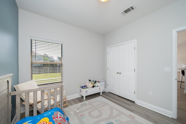 138 Crab Apple Ave, Crestview, FL 32536 - bedroom featuring wood finished floors and a closet