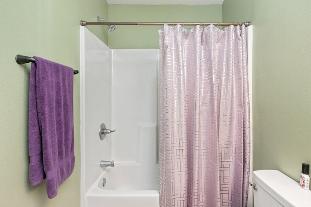 1207 Walter Ave, Crestview, FL 32536 - bathroom with toilet and shower / tub combo with curtain