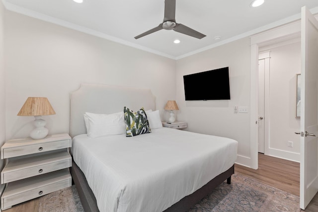 24 Barefoot Ln, Inlet Beach, FL 32461 - bedroom with recessed lighting, wood finished floors, ornamental molding, and a ceiling fan