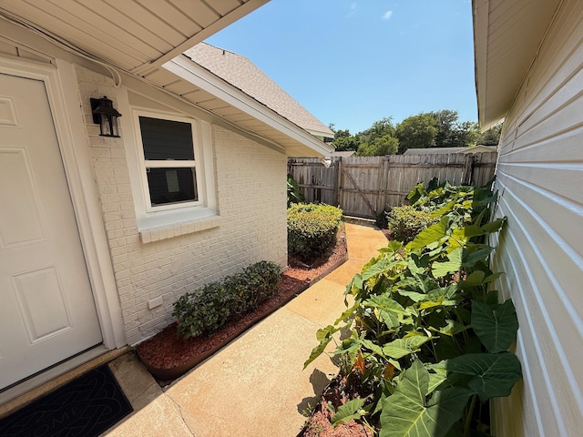 905 Cloverdale Ct, Fort Walton Beach, FL 32547 - view of yard