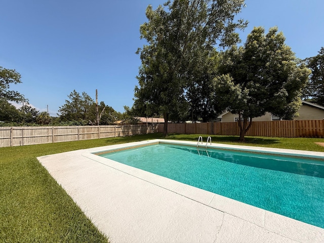 905 Cloverdale Ct, Fort Walton Beach, FL 32547 - view of pool featuring a fenced backyard and a patio