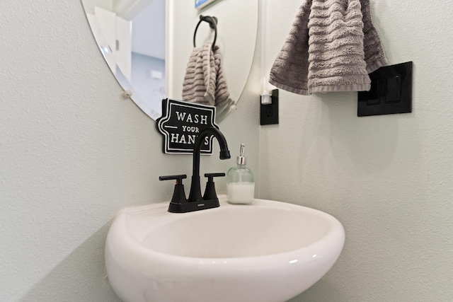 4605 Plover Dr, Crestview, FL 32539 - bathroom with a sink and a textured wall