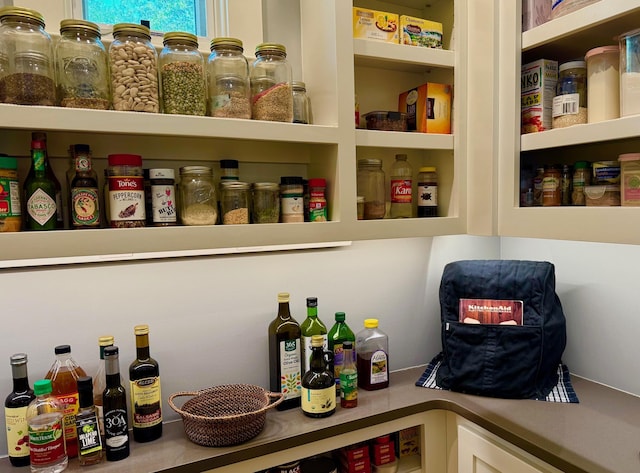 209 Dune Crest Ln, Panama City Beach, FL 32413 - view of pantry
