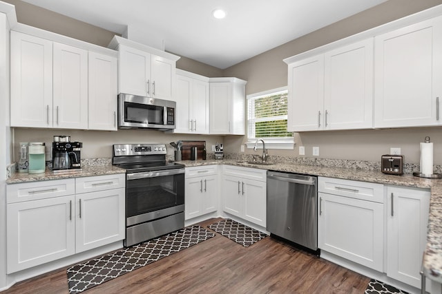 2327 Hadleigh Hills Ct, Navarre, FL 32566 - photo 9