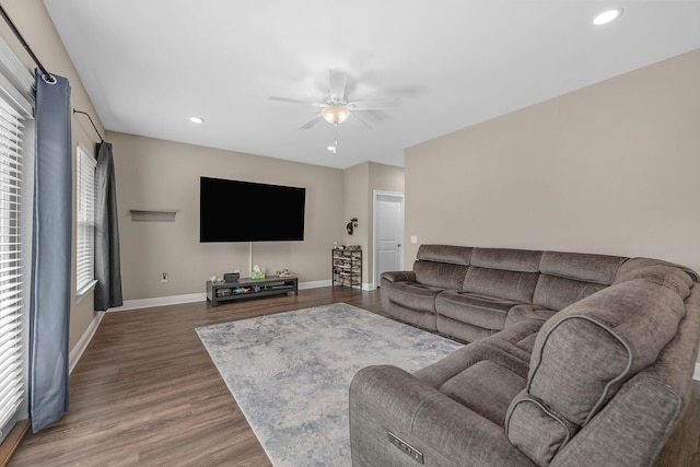 2327 Hadleigh Hills Ct, Navarre, FL 32566 - photo 5