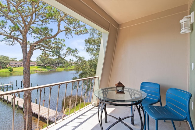 210 Pelham Rd Unit 210B, Fort Walton Beach, FL 32547 - balcony featuring a water view