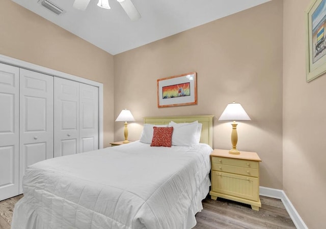 231 Somerset Bridge Rd Unit 2308, Santa Rosa Beach, FL 32459 - bedroom featuring wood finished floors, a closet, and ceiling fan