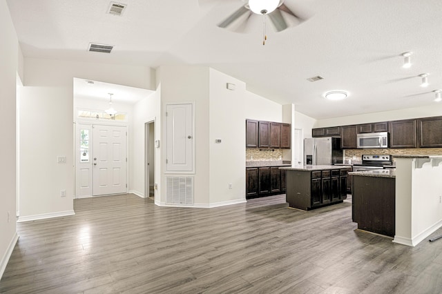 9207 Timber Ln, Navarre, FL 32566 - photo 3